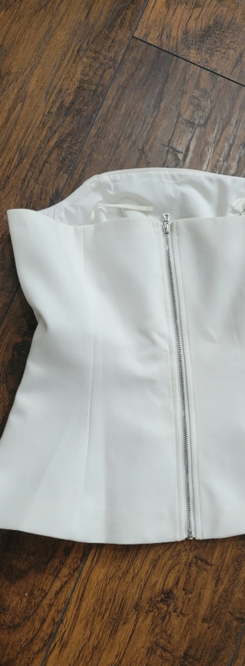 New Lagence Vest - Picture 2 of 4